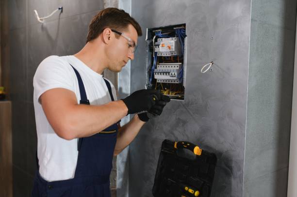 Best Affordable Emergency Electrician  in Seguin, TX